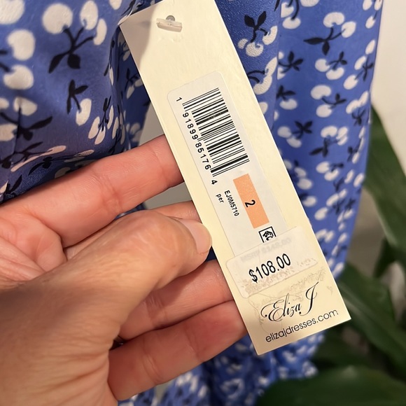 Eliza J floral ruffle l/s pockets dress blue white cherry design size 2 - Picture 3 of 6